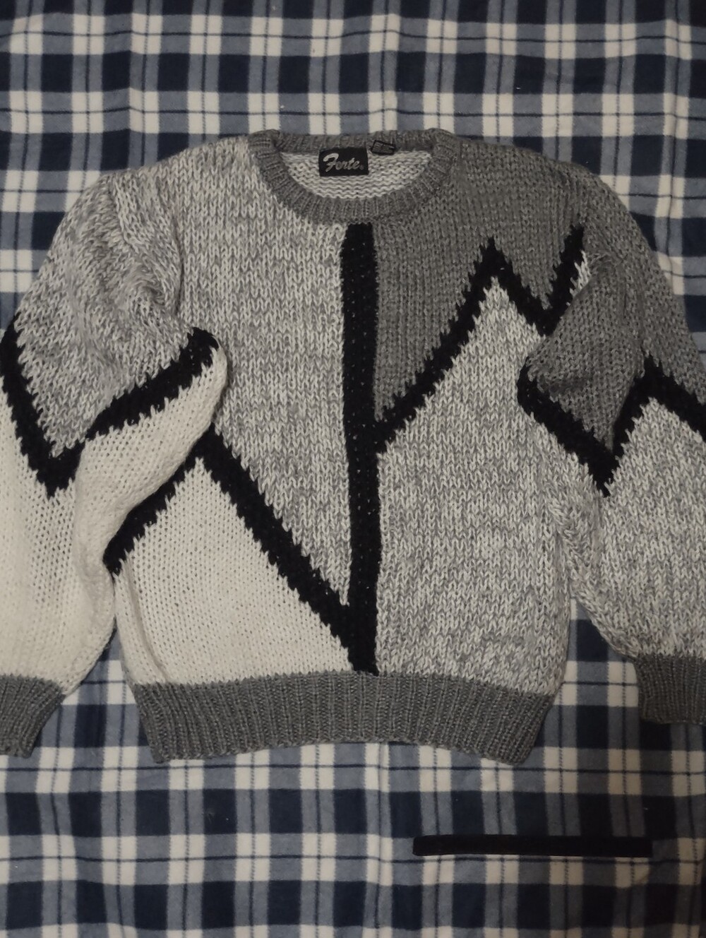 Forte Gray, White & Black Zigzag Crewneck Sweater